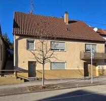 Gepflegtes Einfamilienhaus mit 6 Zimmern u Garage in 73257 Köngen Gepflegtes Einfamilienhaus mit 6 Zimmern u Garage in 73257 Köngen