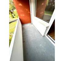 Und wann ziehen Sie zu uns? Drei Zimmer mit Balkon!! - Verden (Aller)