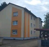 Helle 3-Zimmer Wohnung m. Balkon u. Garage - Fellheim