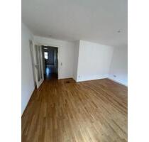 renovierte 2 ZKB Altbauwohnung mit Einbauküche - Saarbrücken Neue Bremm