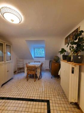 Foto - 3 Zimmer Wohnung Bad Cannstatt - 700,00&nbsp;EUR Kaltmiete, ca.&nbsp; 65,00&nbsp;m&sup2;