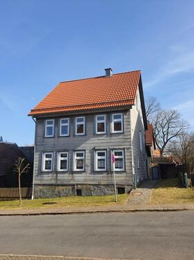 Foto - Einfamilien- und Zweifamilienhaus in schöner zentraler Lage