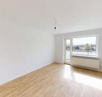 Lichtdurchflutete 2-Zimmer-Wohnung mit BALKON und EBK - Uetersen