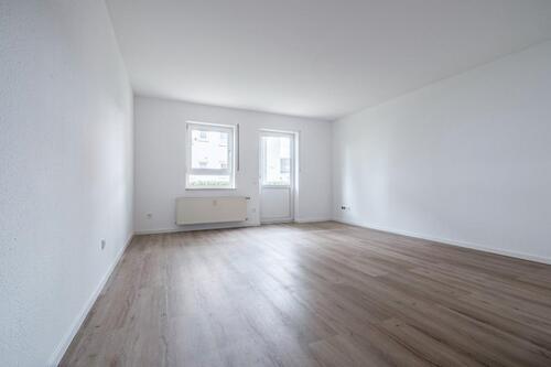Foto - Finnentrop: Frisch renovierte Zweiraumwohnung mit Terrasse