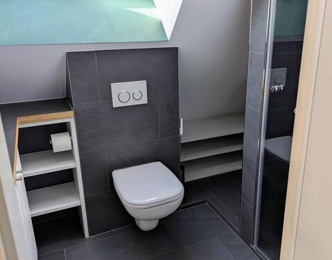Foto - Moderne Single-Dachgeschosswohnung (vollmöbliert)