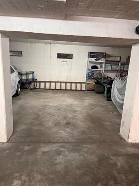 Foto - Tiefgaragen Stellplatz für Motorradkleinen Pkw Brechten Zentrum