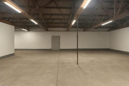 Foto - Halle Lager KFZ - Schrauberhalle