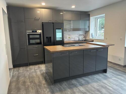 Foto - Exklusive , neu renovierte 3 Zimmer Wohnung