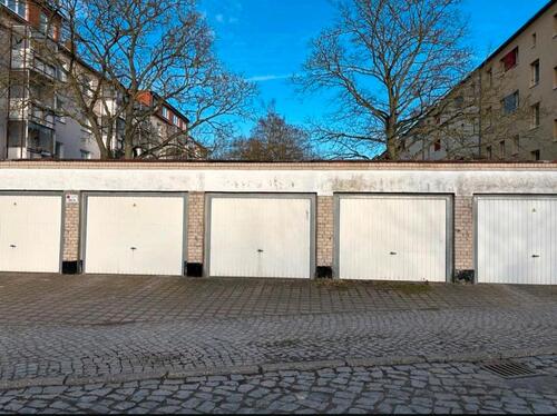 Foto - Garage im Wohnviertel Reutershagen zu vermieten Frisch Saniert