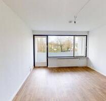 Schönes Single-Apartment mit großem BALKON und Wannenbad - Uetersen