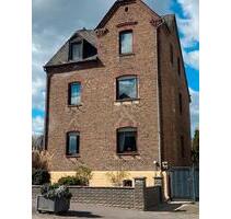Provisionfrei!!! Mehrgenerationenhaus mit sehr viel Potenzial - Limburg an der Lahn Staffel
