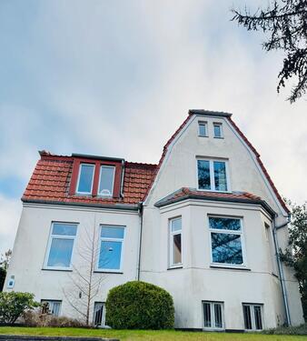 Foto - PROVISIONSFREI- Solides 4-Parteien MFH in Flensburg