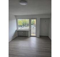 Renovierte 2 Zimmer Wohnung, WG geeignet in Oberhausen Sterkrade
