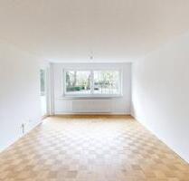 Helle 3-Zimmer-Erdgeschosswohnung mit BALKON und WANNENBAD - Uetersen