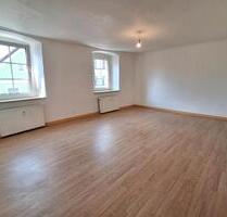 Neu renovierte 4 Zimmer Wohnung in NEW a.d. W - Neustadt an der Waldnaab