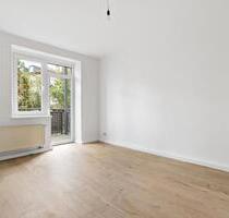 Sanierte 3-Raumwohnung mit Balkon in der Delitzscher Straße! - Halle (Saale) Büschdorf