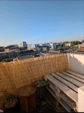 Foto - Tolles WG Zimmer mit Balkon in zentraler Lage