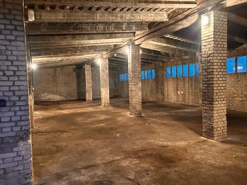 Foto - Lagerhalle zu vermieten 200qm - 600,00&nbsp;EUR Kaltmiete, ca.&nbsp; 3,00&nbsp;m&sup2;