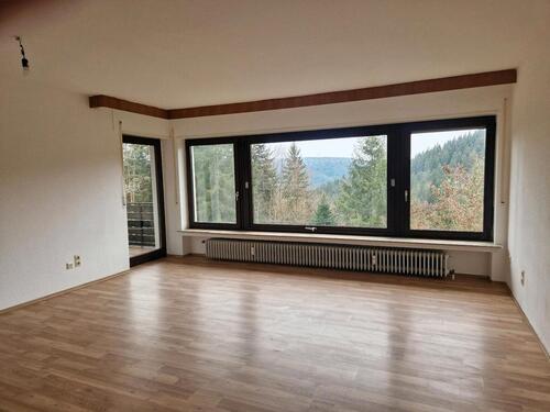 Foto - Helle 4,5 Zi-EGWhg in Zweifamilienhaus ,ruhige Lage Tennenbronn