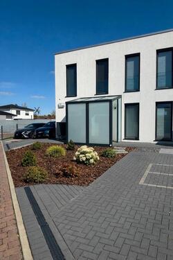 Foto - Neuwertiges Einfamilienhaus 