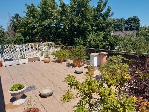 Foto - 3 Zimmer, ca. 89 m2 + Dachterrasse + Garage + Stellplatz + Garten