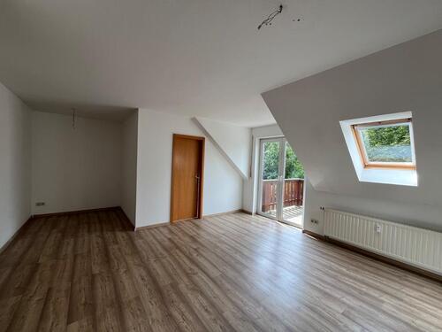 Foto - 2 Zimmer Dachgeschoßwohnung zur Miete in Lichtenstein (Sachsen)