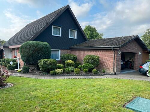 Foto - Einfamilienhaus mit Doppelgarage in Kakenstorf