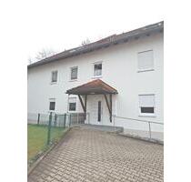 Sehr gepflegte 3-Zimmer-Erdgeschoss-Wohnung in ruhiger Lage - Gundelfingen an der Donau