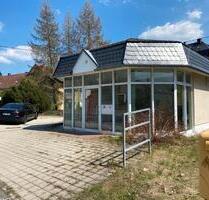 Zur Vermietung steht ein 500 m² Grundstück mit 85 m² Pavillon (ideal für gastronomische Nutzung) und 2 bis 3 vermietbaren Imbisswagen Auf Brauerei Str.65 08237 Wernesgrün - Steinberg