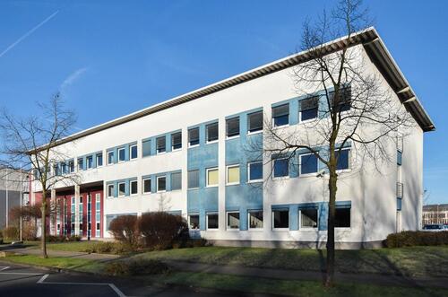 Foto - Großzügige Büroetage im 1. Obergeschoss mit Lagermöglichkeiten in Leverkusen Manfort.