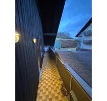 Moderne 3-Zimmer in beliebter Lage mit Einbauküche & Stellplatz - Horn-Bad Meinberg