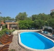 Insel Rab, FeWo mit Pool, LASTMINUTE!!! 3 SZ, 2 BZ - Munster