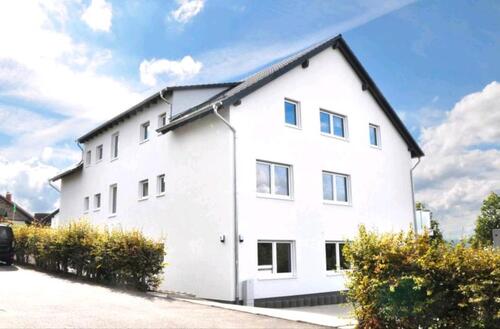 Foto - 3 Zimmer Wohnung im Erdgeschoss mit Terasse,Garten und Garage