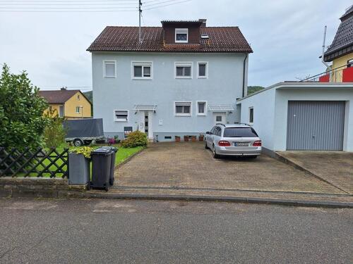 Foto - Zweifamilienhaus mit 185 m Provisionsfre Garage + 5 Stellplätze