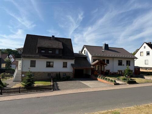 Foto - 2 Häuser für Familien Mehrgenerationen zum Verkauf in Knüllwald