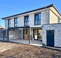 Moderne Neubau-DHH mit Garten und Terrasse - Sassenberg