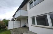 Foto - Großzügiges Reihenmittelhaus mit Balkon, Terrasse, kleinem Garten und Garage in Neckarwestheim!