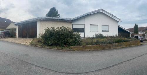 Foto - Schönes Grundstück, großes Haus , ideal für Heimwerker