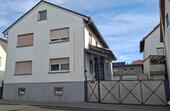 Foto - Geräumiges 8-Zimmer Ein- Zweifamilienhaus Alten-Buseck