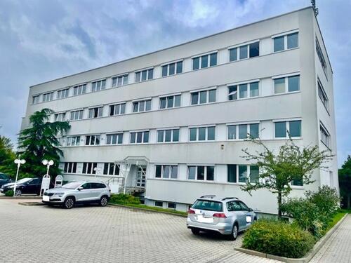 Foto - BÜRO - BILDUNGSZENTRUM! Attraktive Büroräume mit Panoramablick