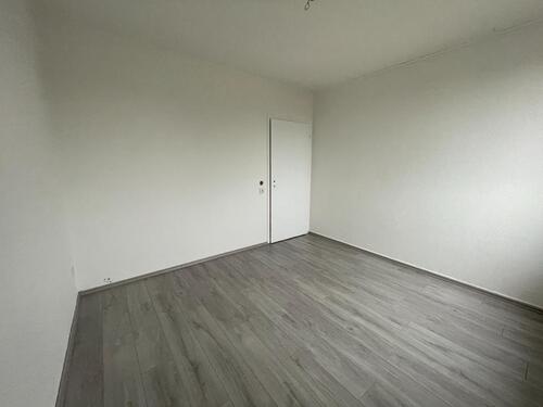 Foto - frisch renovierte 2-Zimmerwohnung mit Loggia - ab sofort