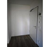 2 Raum Wohnung Erdgeschoss Garten Einbauküche Fußbodenheizung - Offenbach am Main Hafen