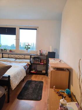 Foto - 1 Zimmer wohnung Vollmöbliert. - 670,00&nbsp;EUR Kaltmiete, ca.&nbsp; 32,00&nbsp;m&sup2;