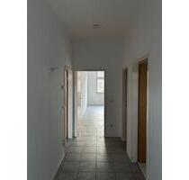 Zweiraumwohnung in Bernburg - 370,00 EUR Kaltmiete, ca.  63,00 m² in Bernburg (Saale) (PLZ: 06406)