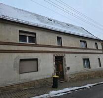 Haus zum Verkauf - 44.000,00&nbsp;EUR Kaufpreis, ca.&nbsp; 350,00&nbsp;m&sup2; in Schkölen (PLZ: 07619)