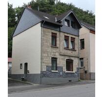 Mehrwohnungen Haus mit oder ohne Firma - Brohl-Lützing