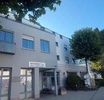 Helle 3 Zimmer Wohnung in Zentrum Gersthofen inkl.TG und EBK