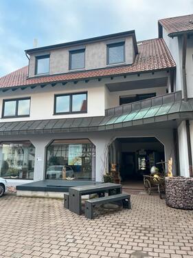 Foto - 4,5 Zimmerwohnung im 1.OG zu vermieten