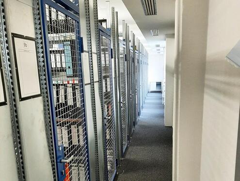 Foto - Großzügige Lager oder Archivfläche