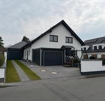 Bezugsfertiges Zweifamilienhaus mit Einliegerwohnung – KfW 55, PV - Paderborn